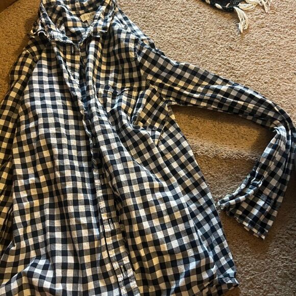 J Crew small plaid blouse - Picture 2 of 9